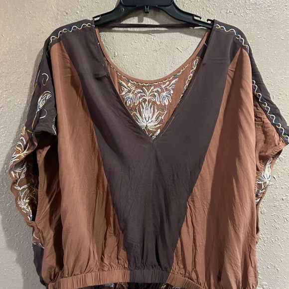 Sterling & stitch embroidered dolman top sz XL - Picture 2 of 2